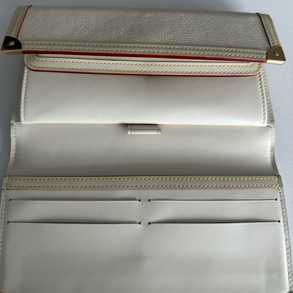 Louis Vuitton Suhali Leather Porte Tresor International Trifold Wallet - Picture 5 of 6